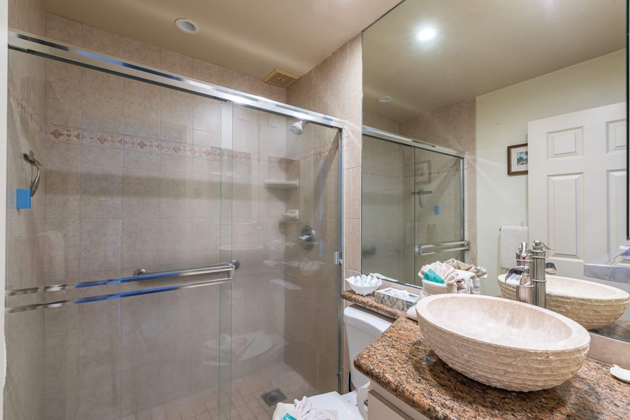 Condo in Lahaina · ★4.85 · 1 bedroom · 1 bed · 1 private bath - Image 16