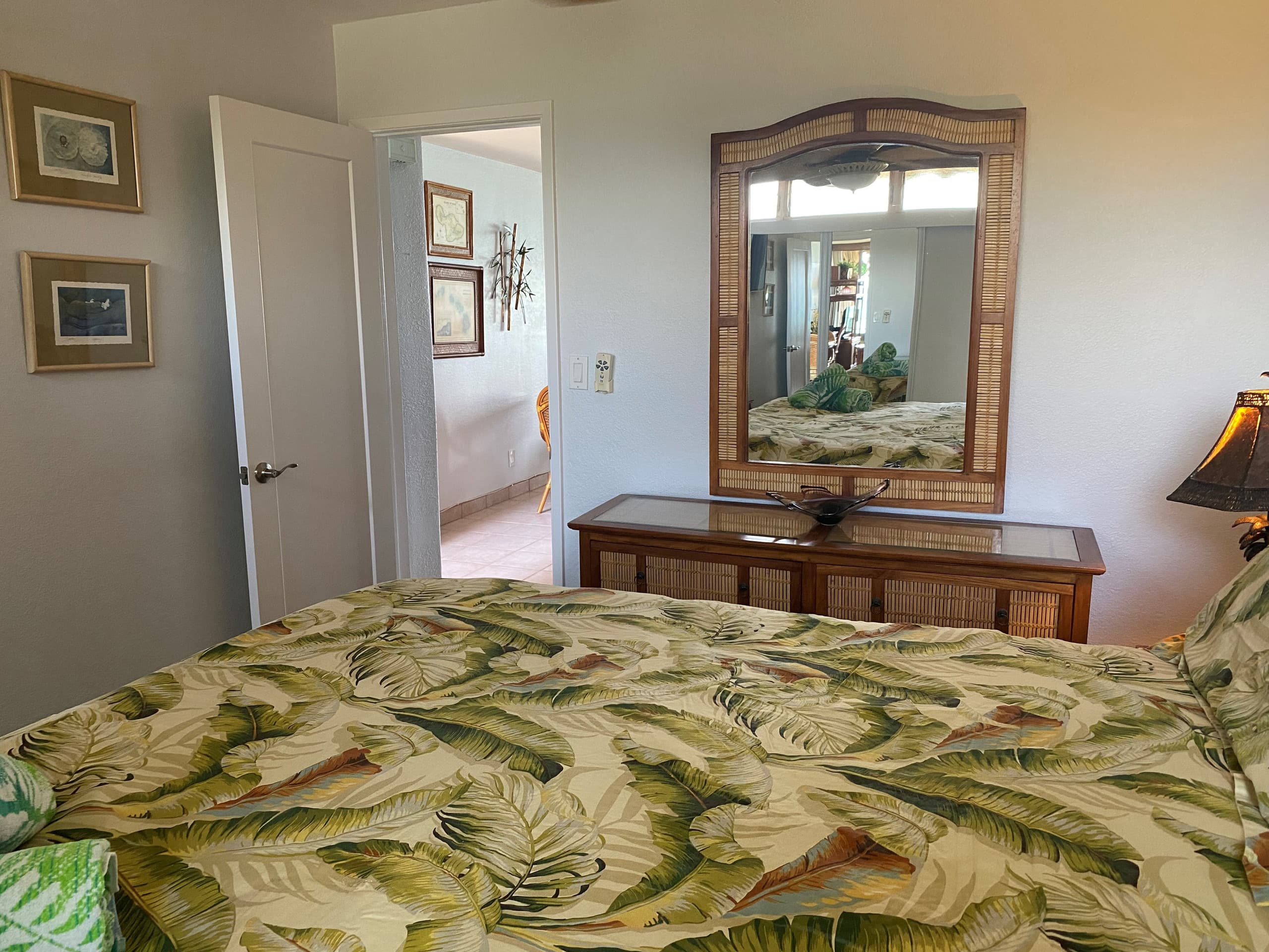 Condo in Lahaina · ★4.84 · 1 bedroom · 1 bed · 1 bath - Image 12