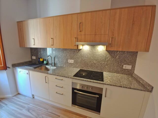 Your Perfect Apartment on the Costa Brava: Modern gallery image 4