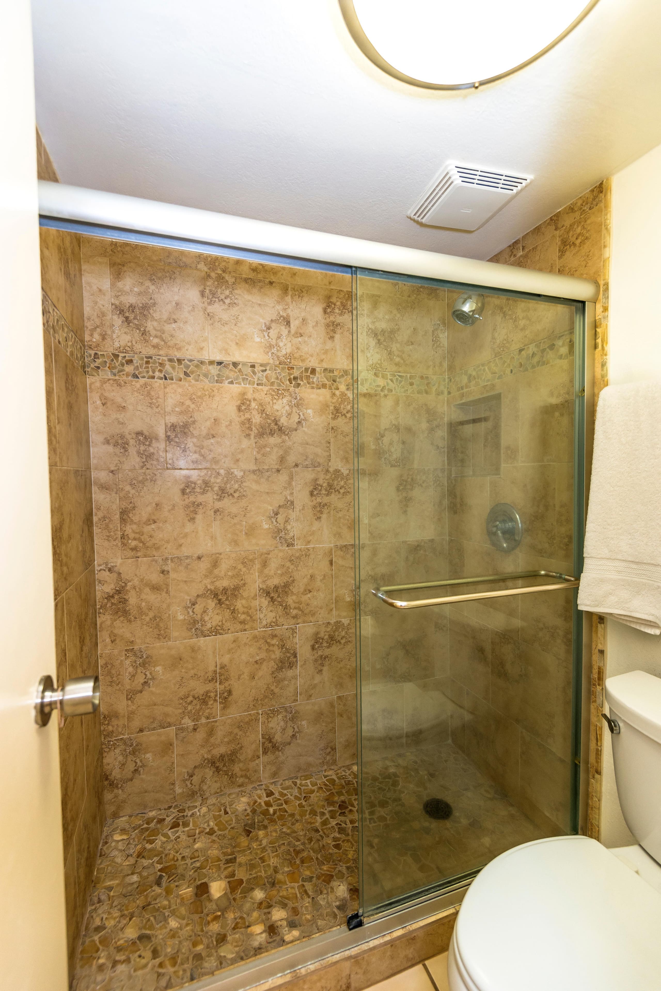 Condo in Lahaina · ★4.65 · 2 bedrooms · 4 beds · 2 baths - Image 8
