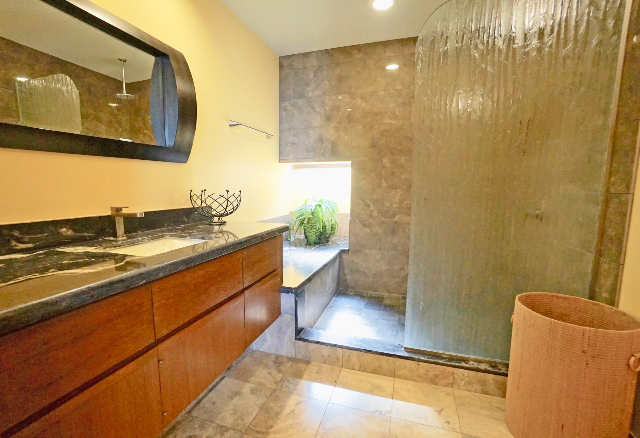 Condo in Waimea · ★5.0 · 2 bedrooms · 2 beds · 2.5 baths - Image 15