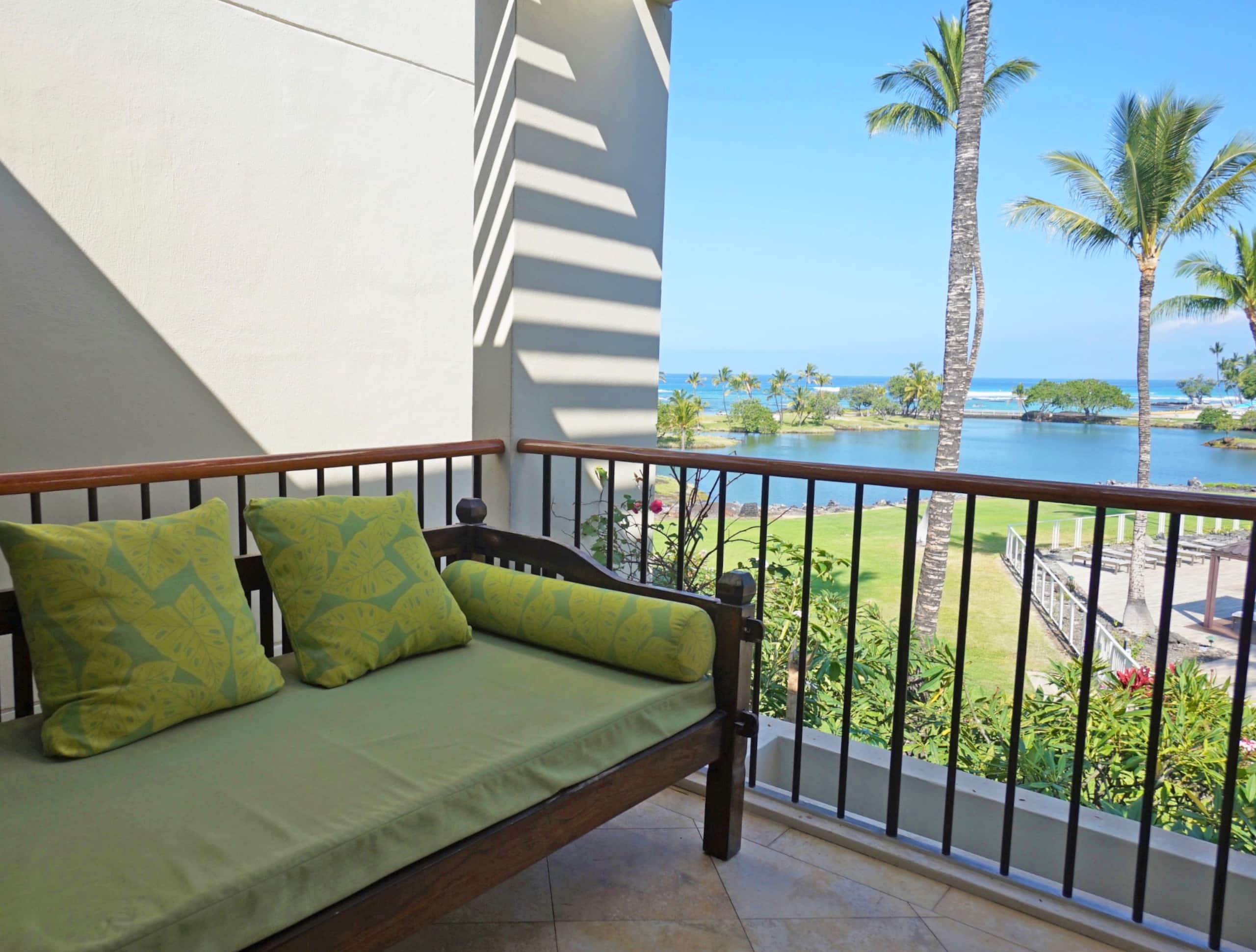 Condo in Waimea · ★5.0 · 2 bedrooms · 2 beds · 2.5 baths - Image 3