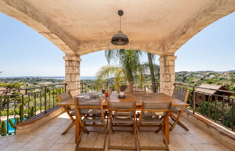 Michael managed Airbnb listing 1