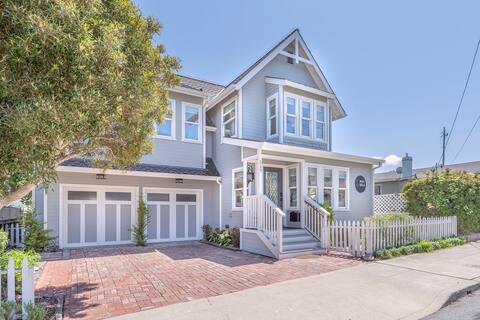 3813 Point Break - Nightly Rental - Just Steps to