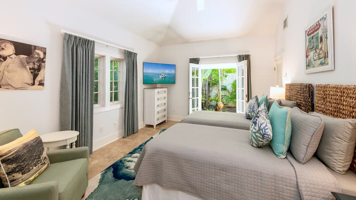 Ласкаво просимо до третьої спальні...