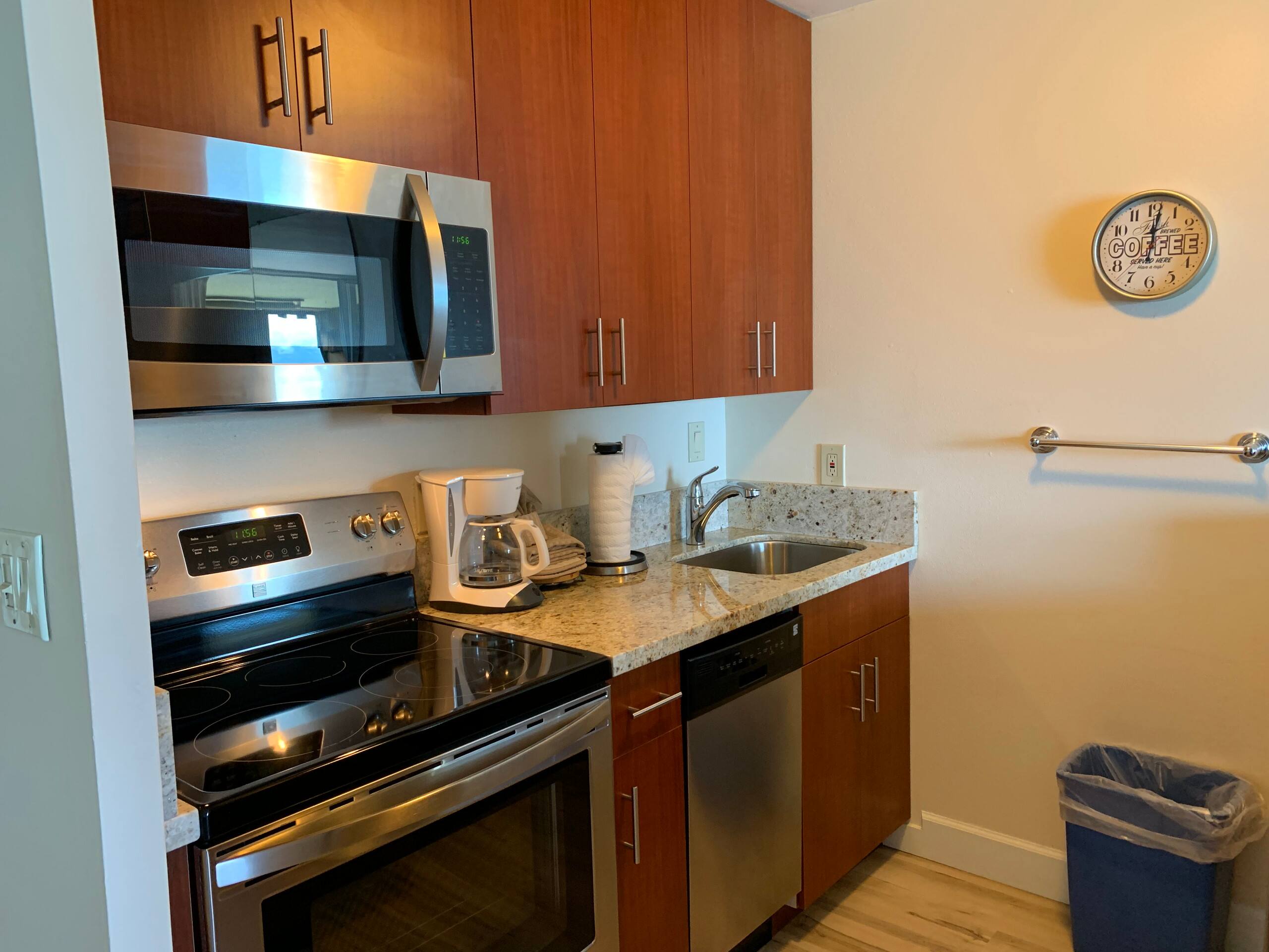 Condo in Lahaina · ★4.98 · 1 bedroom · 1 bed · 1 private bath - Image 7