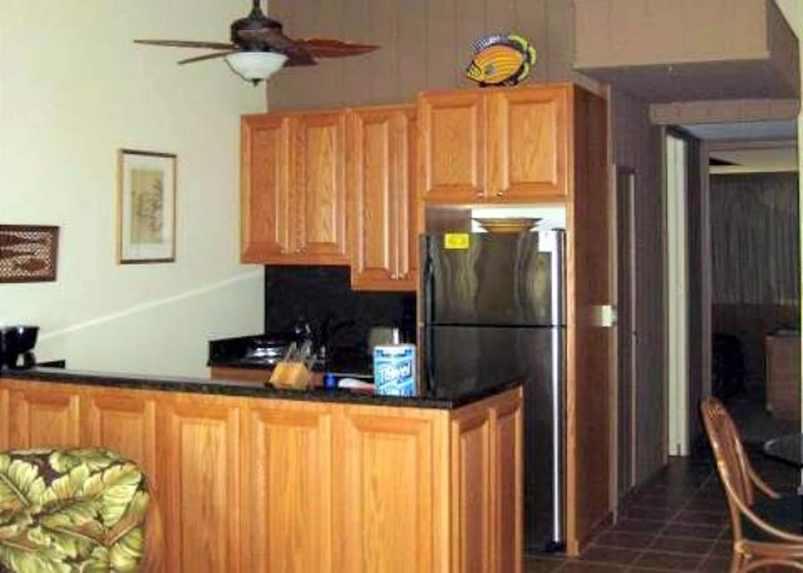 Condo in Lahaina · ★4.68 · 1 bedroom · 1 bed · 1 private bath - Image 15