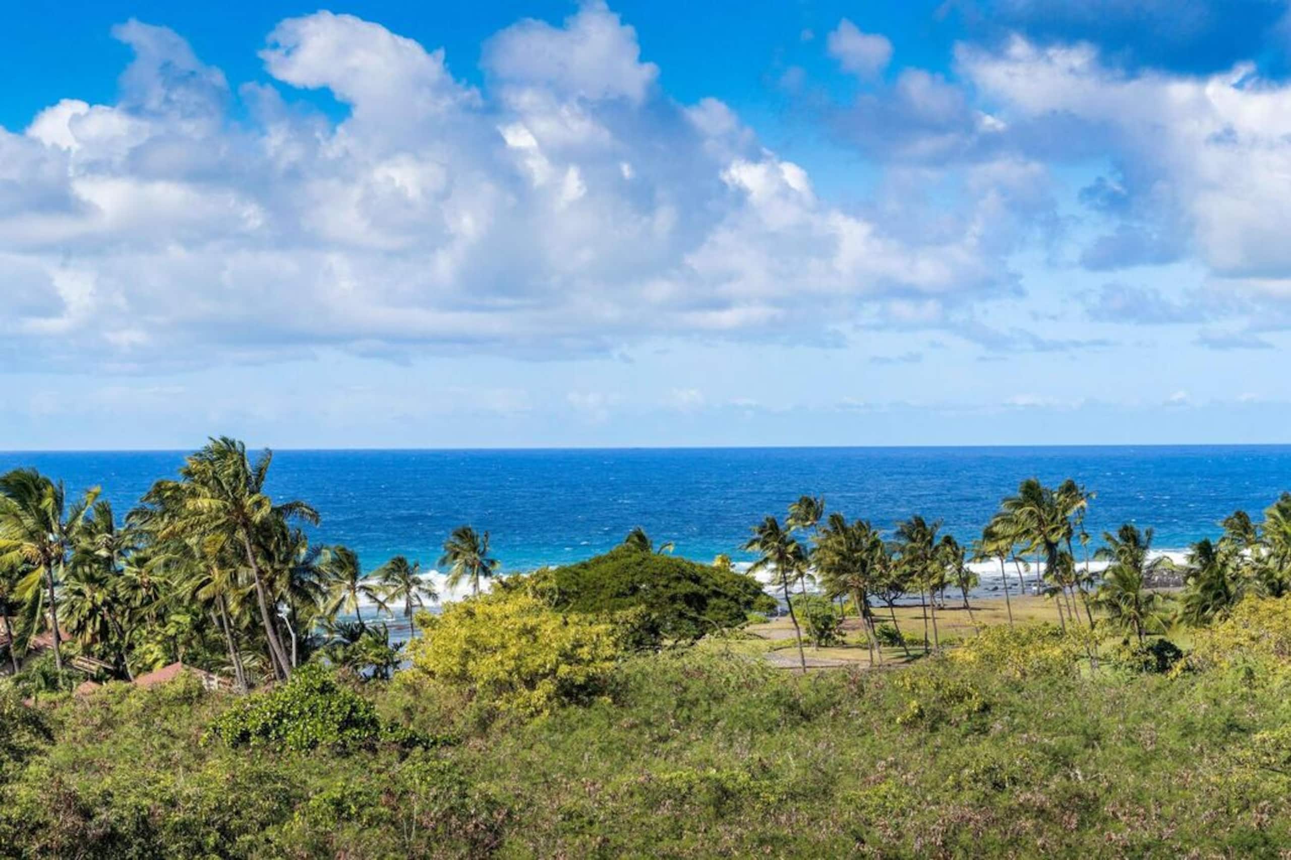 Townhouse in Kailua-Kona · ★5.0 · 3 bedrooms · 3 beds · 2.5 baths - Image 2