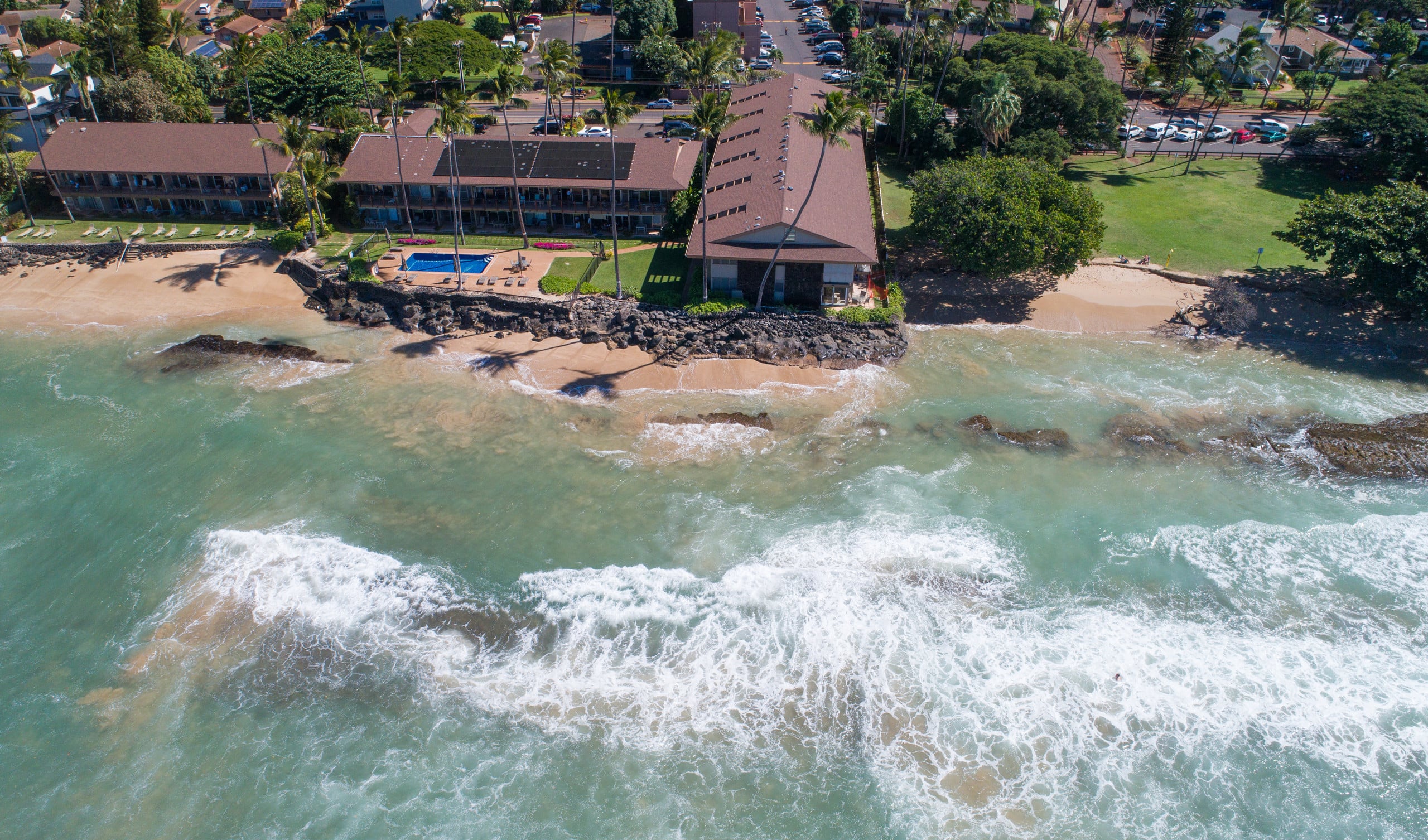 Condo in Lahaina · ★4.76 · 2 bedrooms · 2 beds · 2 private baths - Image 35
