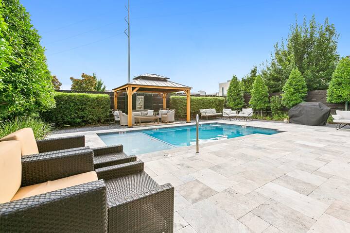 The Orleans House | One of a Kind Historic Landmark w POOL near FQ gallery image 3