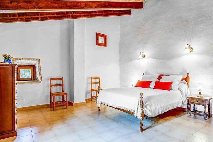 Villa Oliva (Vich), Cala San Vicente