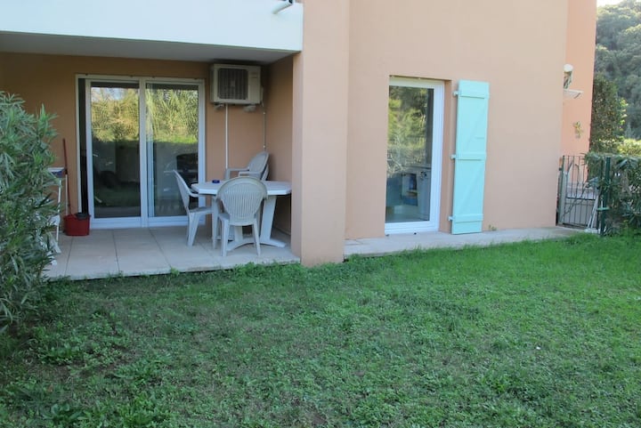 Bel Appartement T2 Proche Mer Et Commerces - Agay