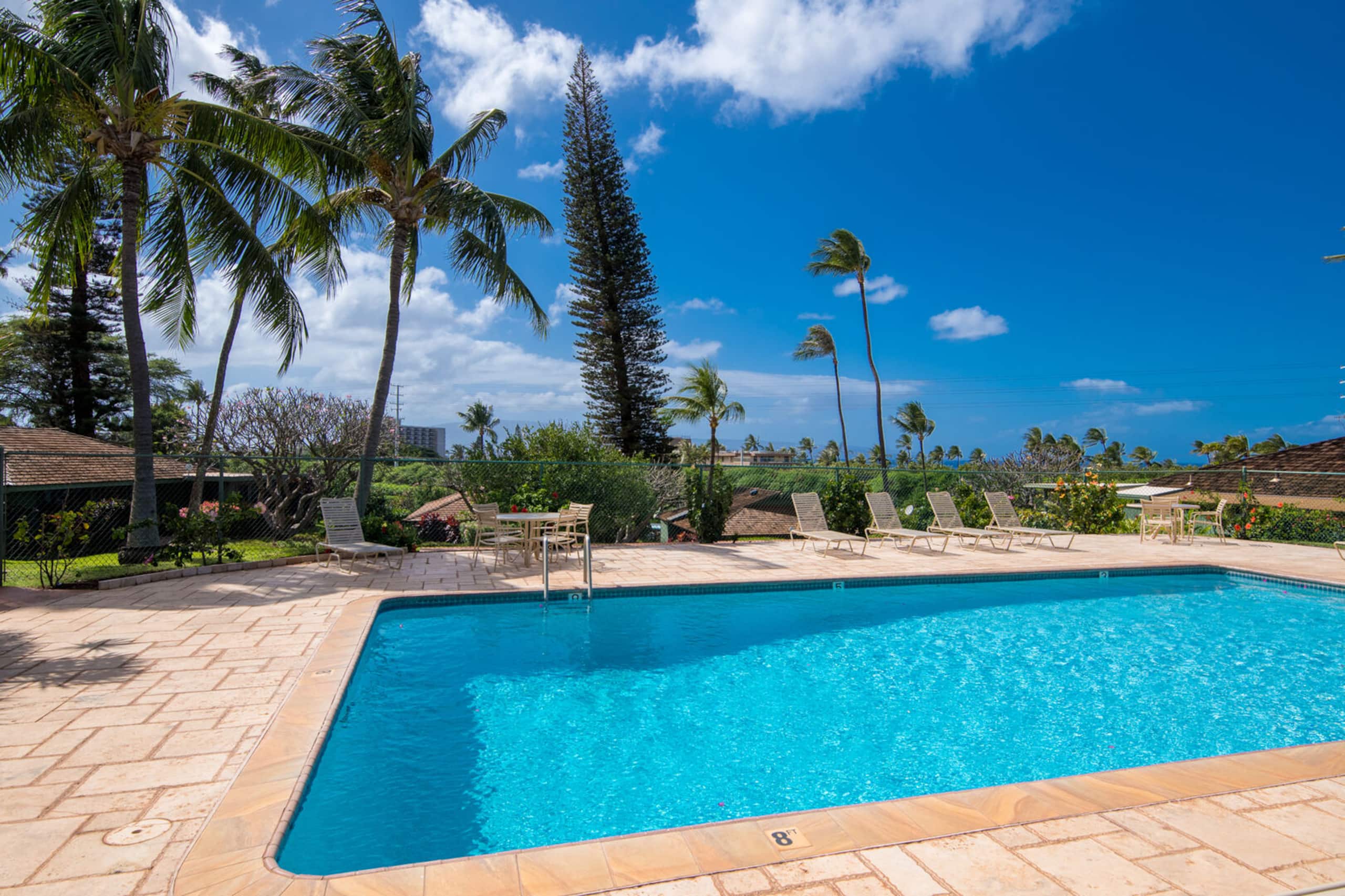 Condo in Lahaina · ★4.27 · 2 bedrooms · 3 beds · 1.5 baths - Image 21