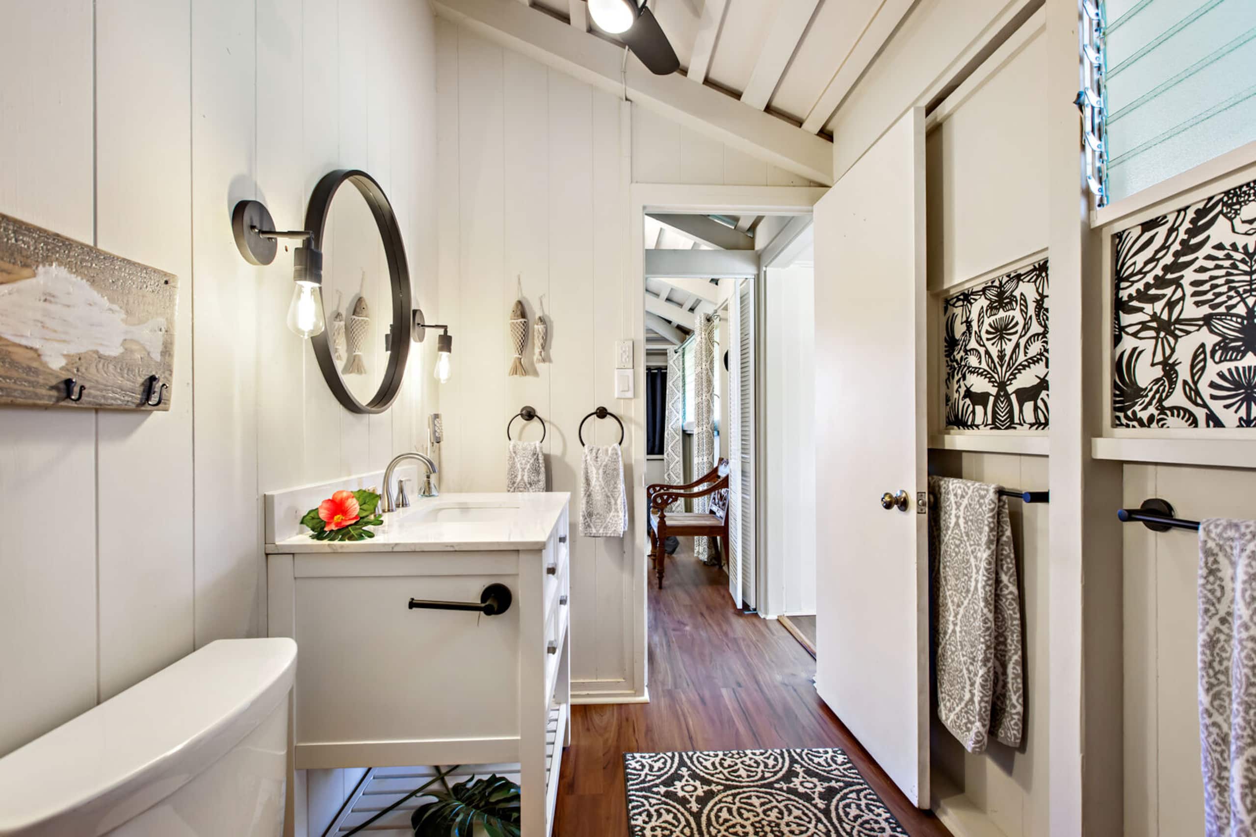 Condo in Lahaina · ★4.27 · 2 bedrooms · 3 beds · 1.5 baths - Image 17