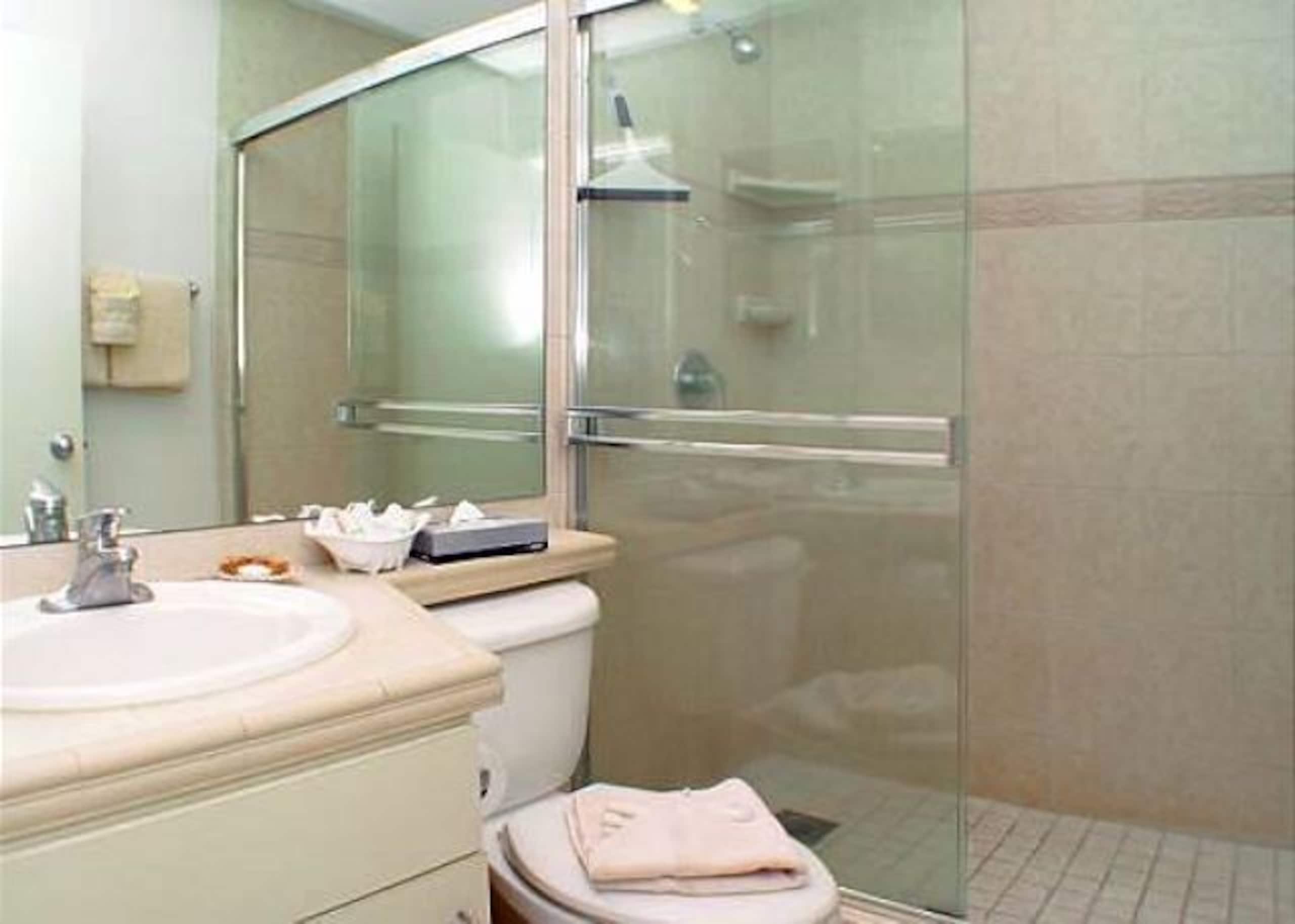Condo in Lahaina · ★4.83 · 1 bedroom · 1 bed · 1 private bath - Image 11