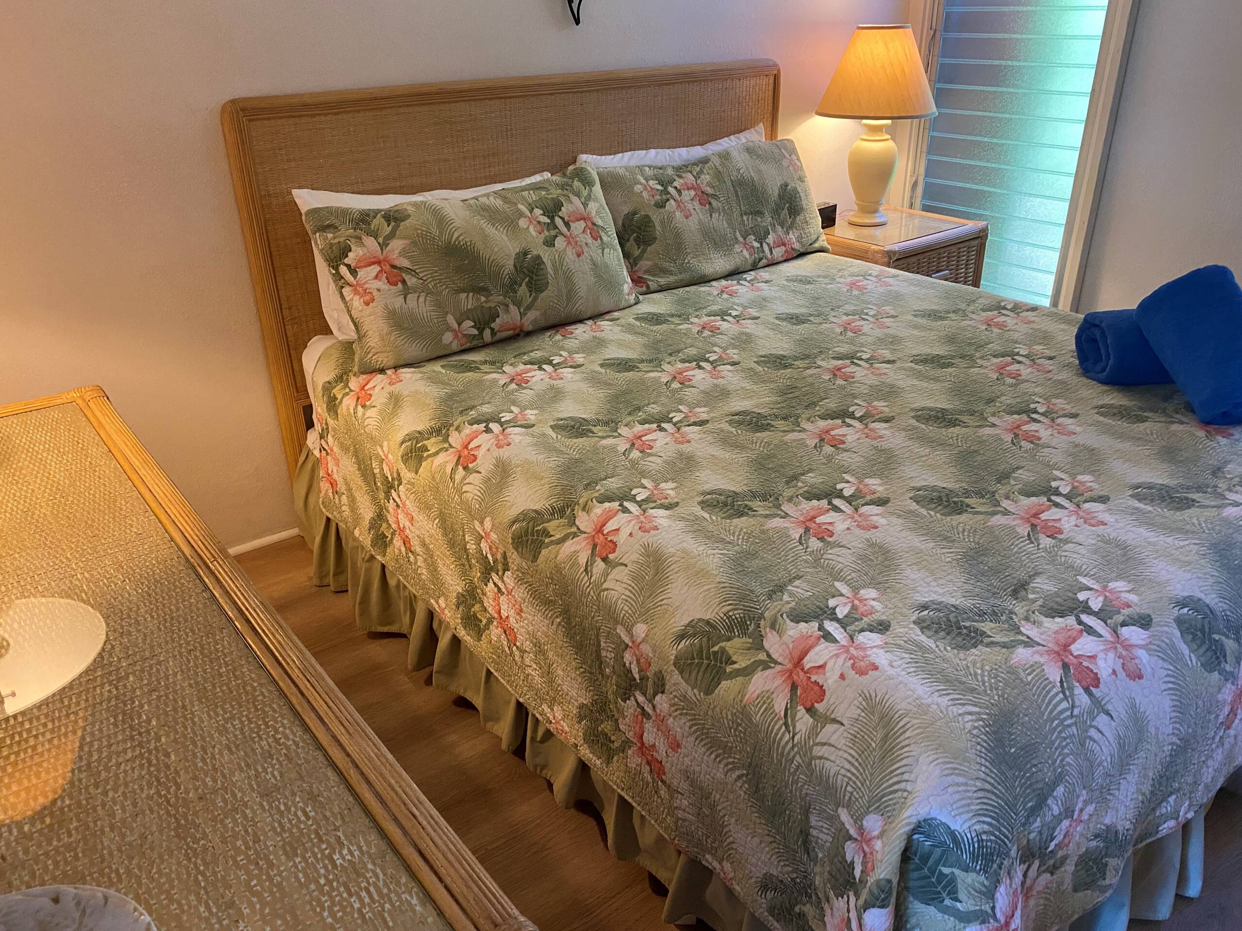 Condo in Lahaina · ★4.83 · 1 bedroom · 1 bed · 1 private bath - Image 10