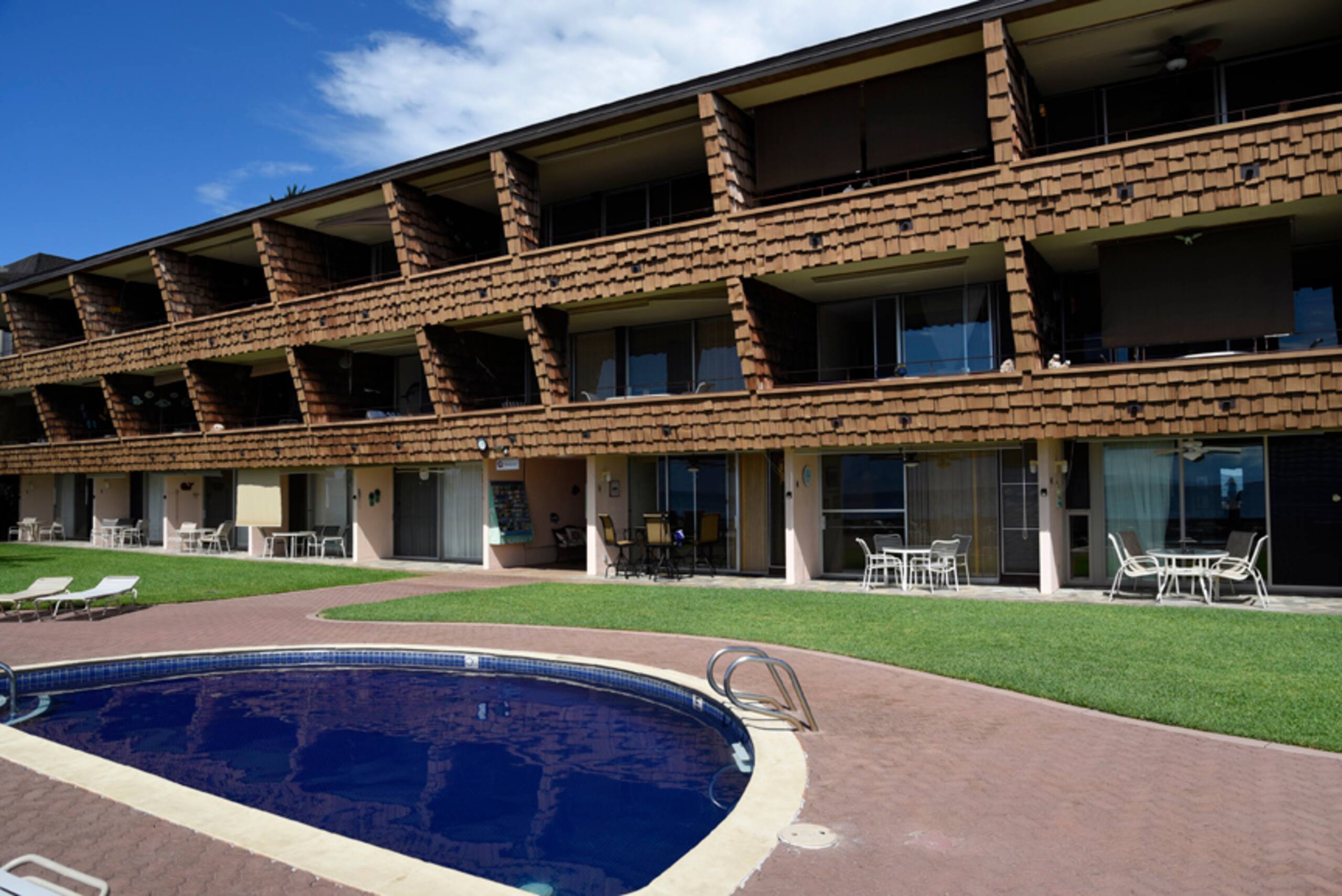 Condo in Lahaina · ★4.83 · 1 bedroom · 1 bed · 1 private bath - Image 21