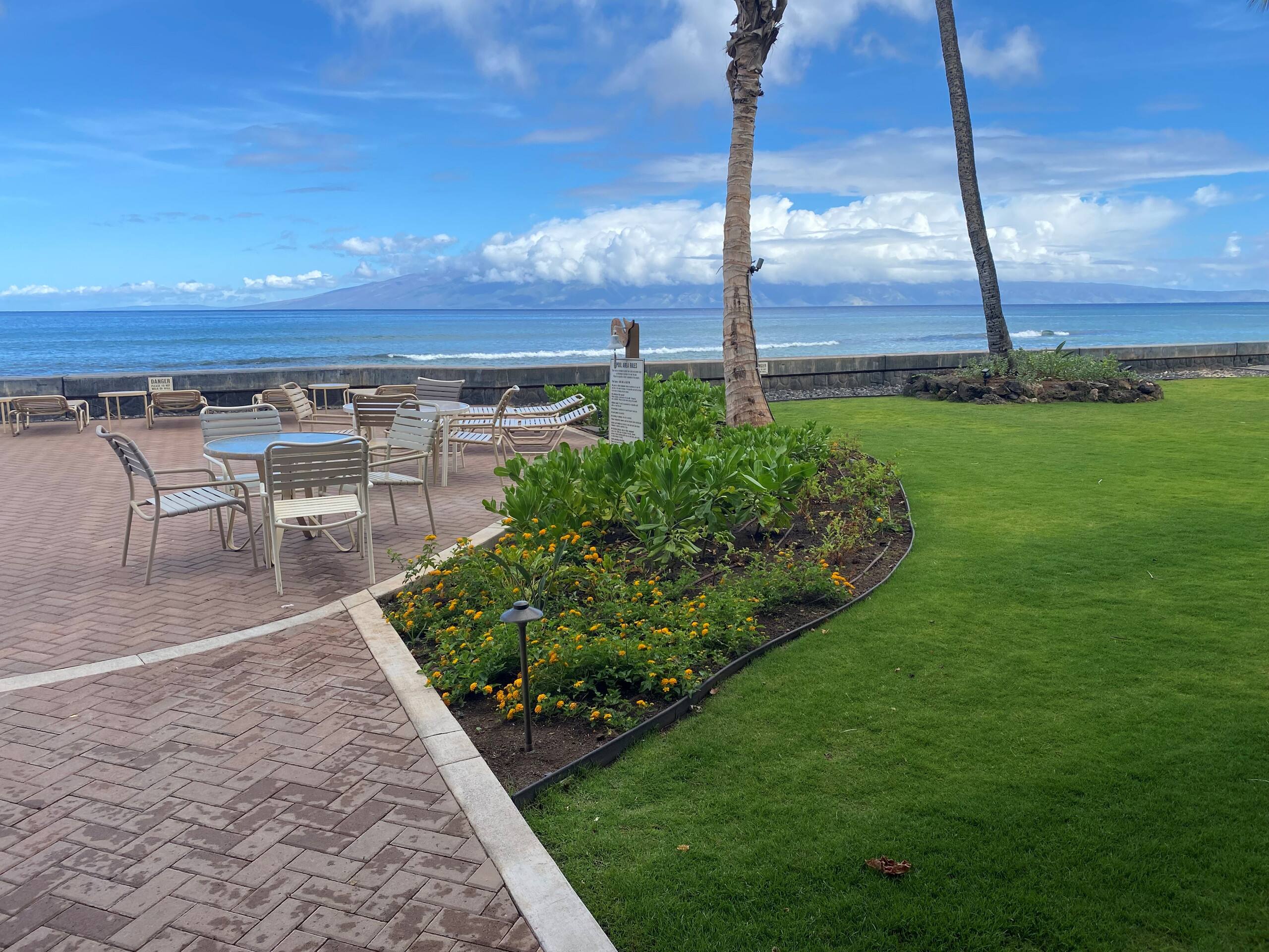 Condo in Lahaina · ★4.83 · 1 bedroom · 1 bed · 1 private bath - Image 18