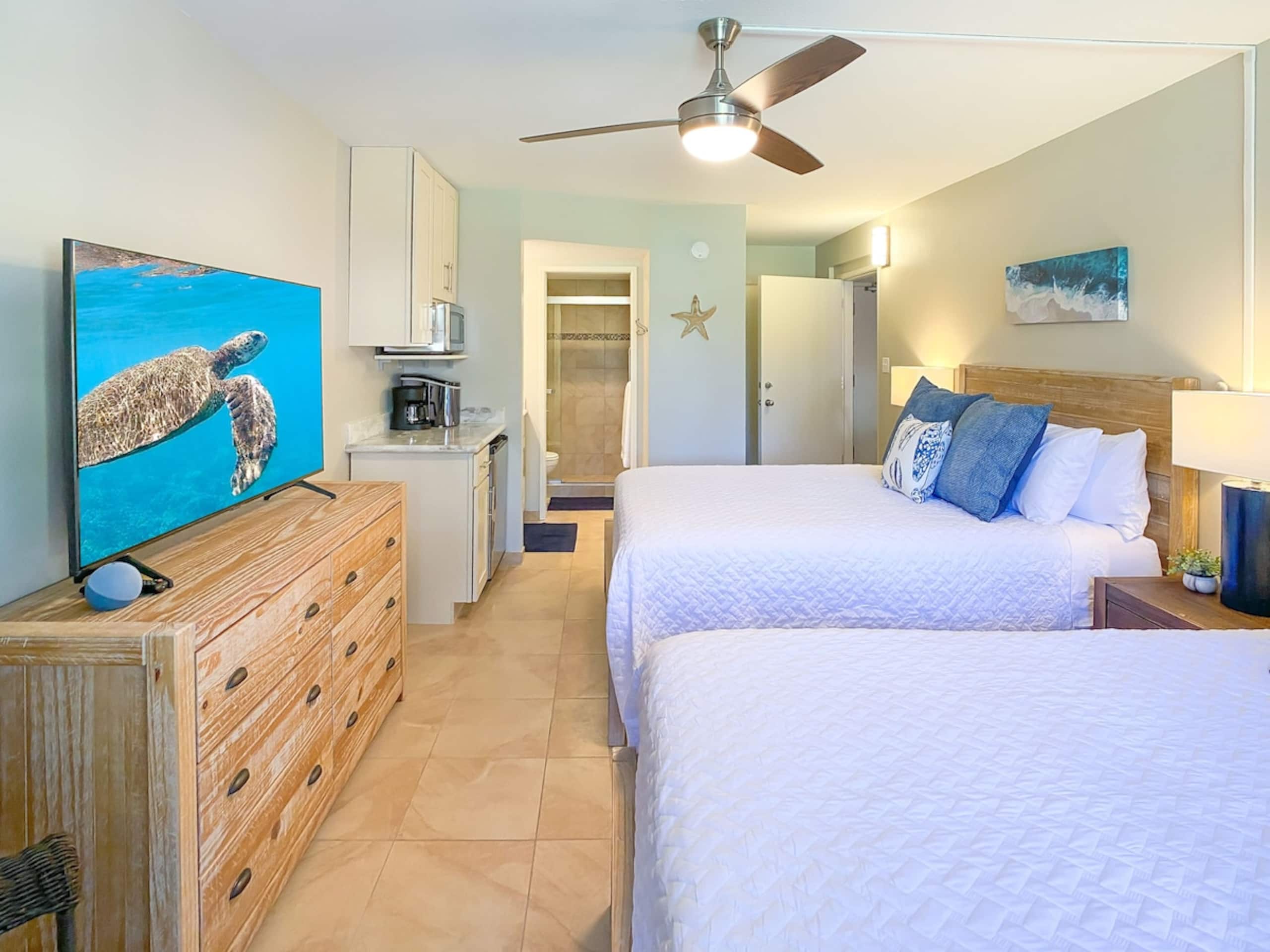 Condo in Kihei · ★4.58 · 1 bedroom · 2 beds · 1 bath - Image 7