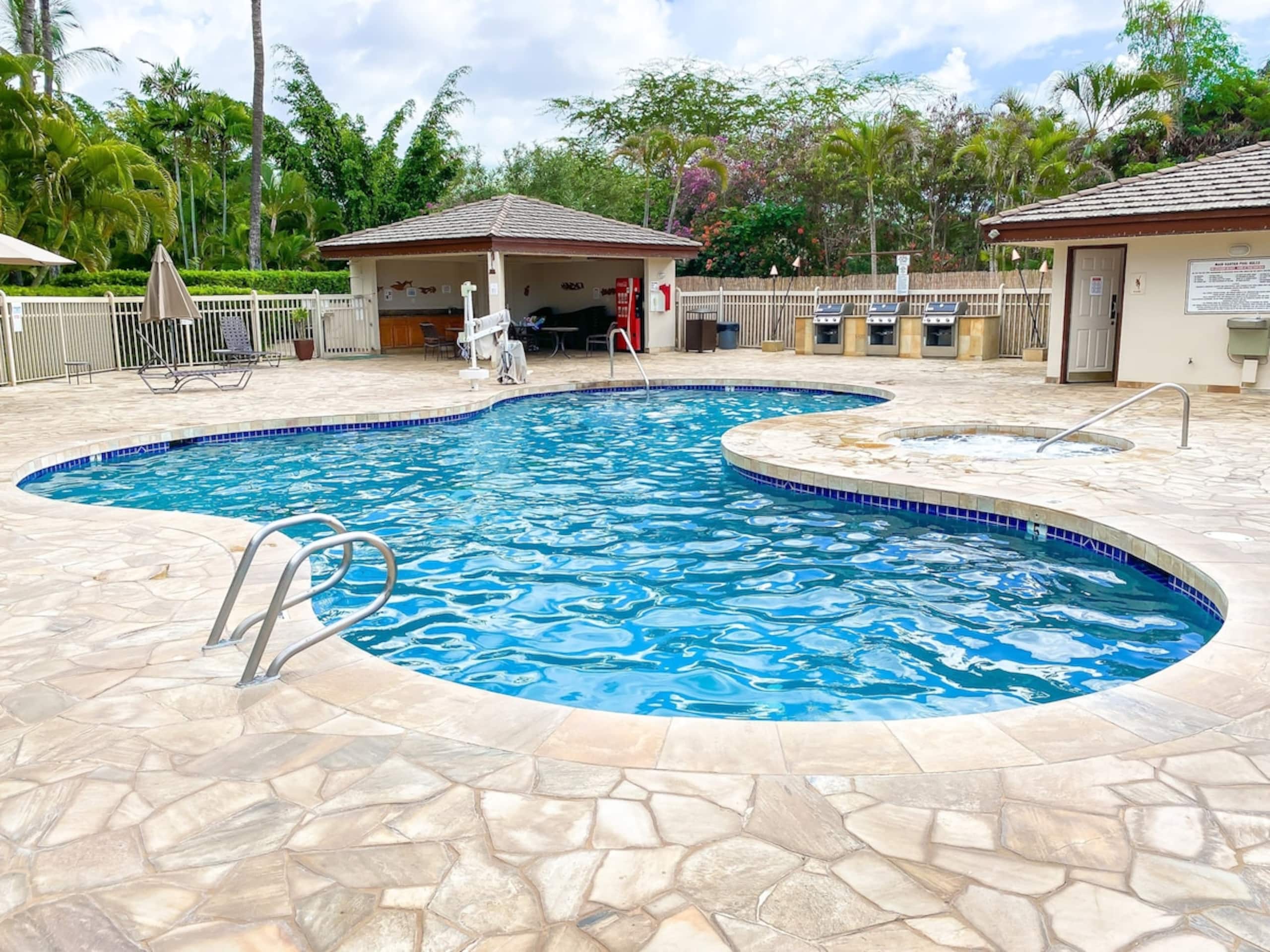 Condo in Kihei · ★4.58 · 1 bedroom · 2 beds · 1 bath - Image 18