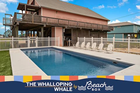 Large Home with Game Room, Deck & Bunk Room