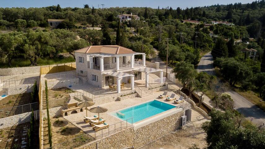 Paxos Retreats managed Airbnb listing 2
