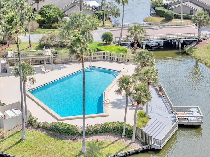 Beach-2-green - 3br Condo W/ Golf Views & Pool - Ponte Vedra Beach, FL