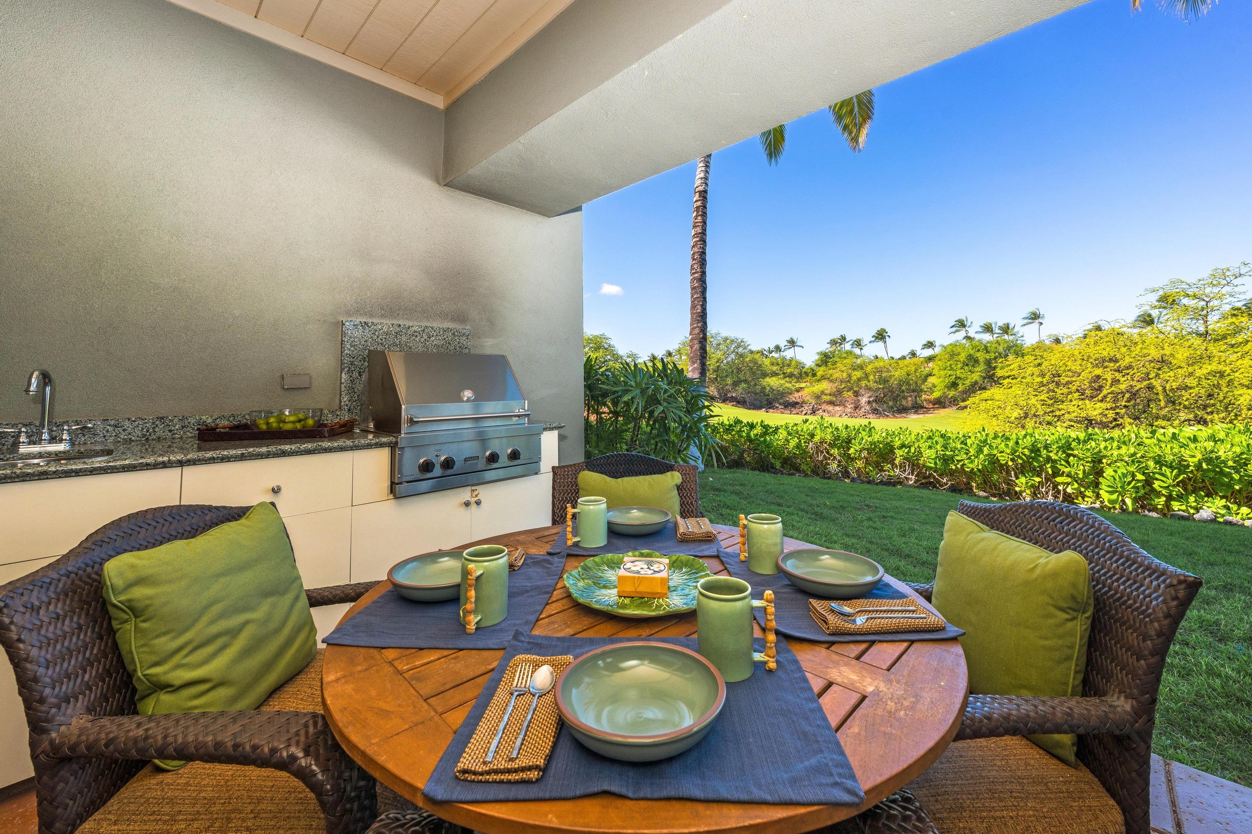Townhouse in Waimea · ★4.86 · 2 bedrooms · 4 beds · 2.5 baths - Image 2