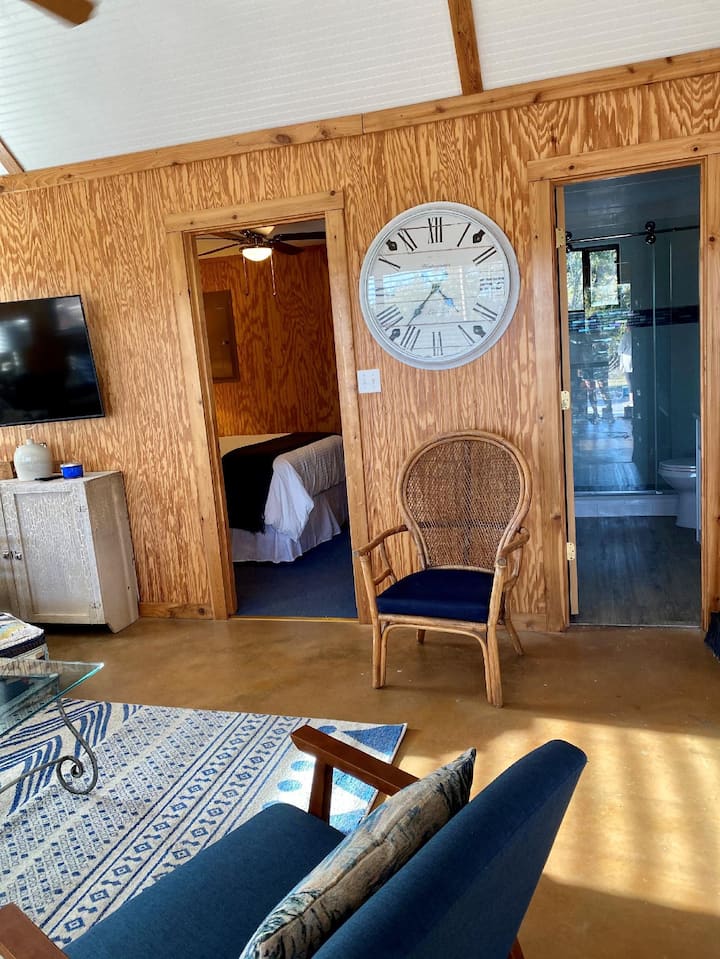 Ranchalet At Lake Travis - Spicewood, TX
