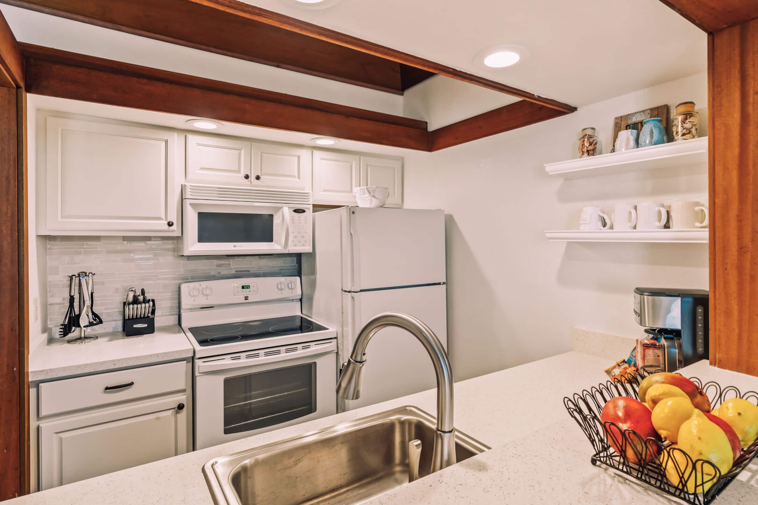 Condo in Koloa · ★4.75 · 1 bedroom · 2 beds · 1 private bath - Image 11