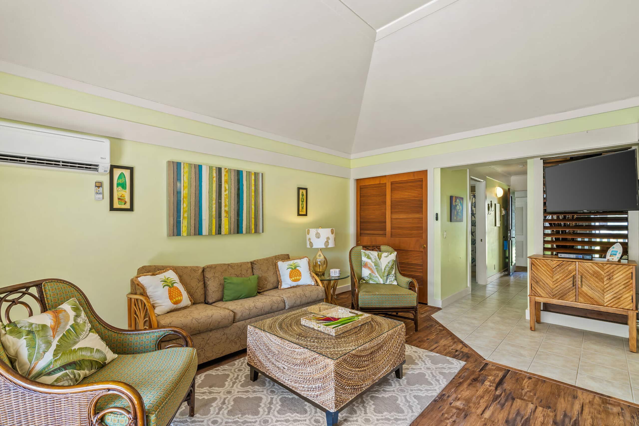 Condo in Koloa · ★4.92 · 1 bedroom · 2 beds · 1 private bath - Image 10