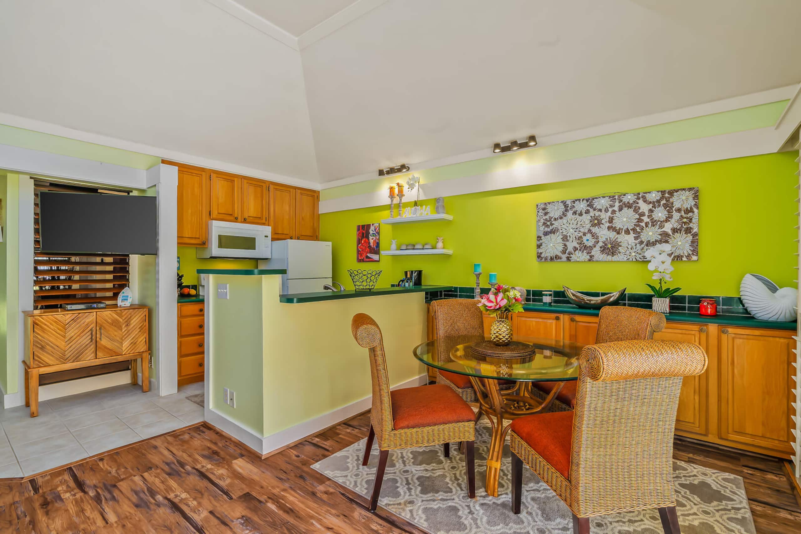 Condo in Koloa · ★4.92 · 1 bedroom · 2 beds · 1 private bath - Image 11