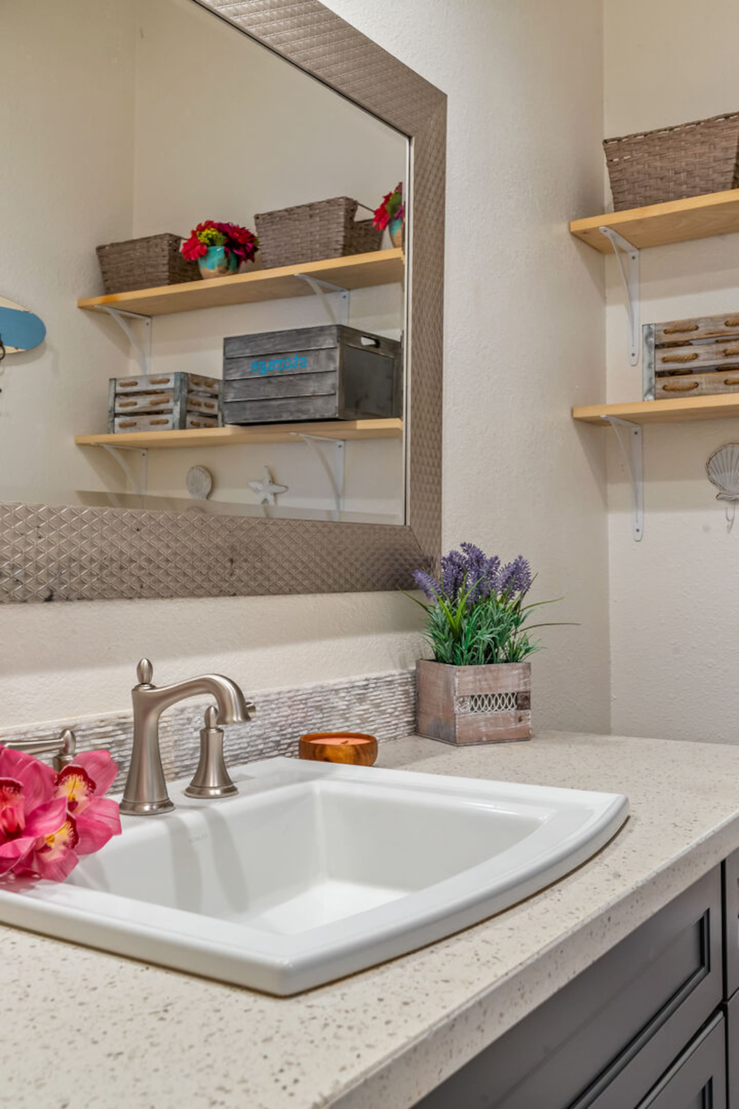 Condo in Koloa · ★4.61 · 1 bedroom · 2 beds · 1 private bath - Image 9