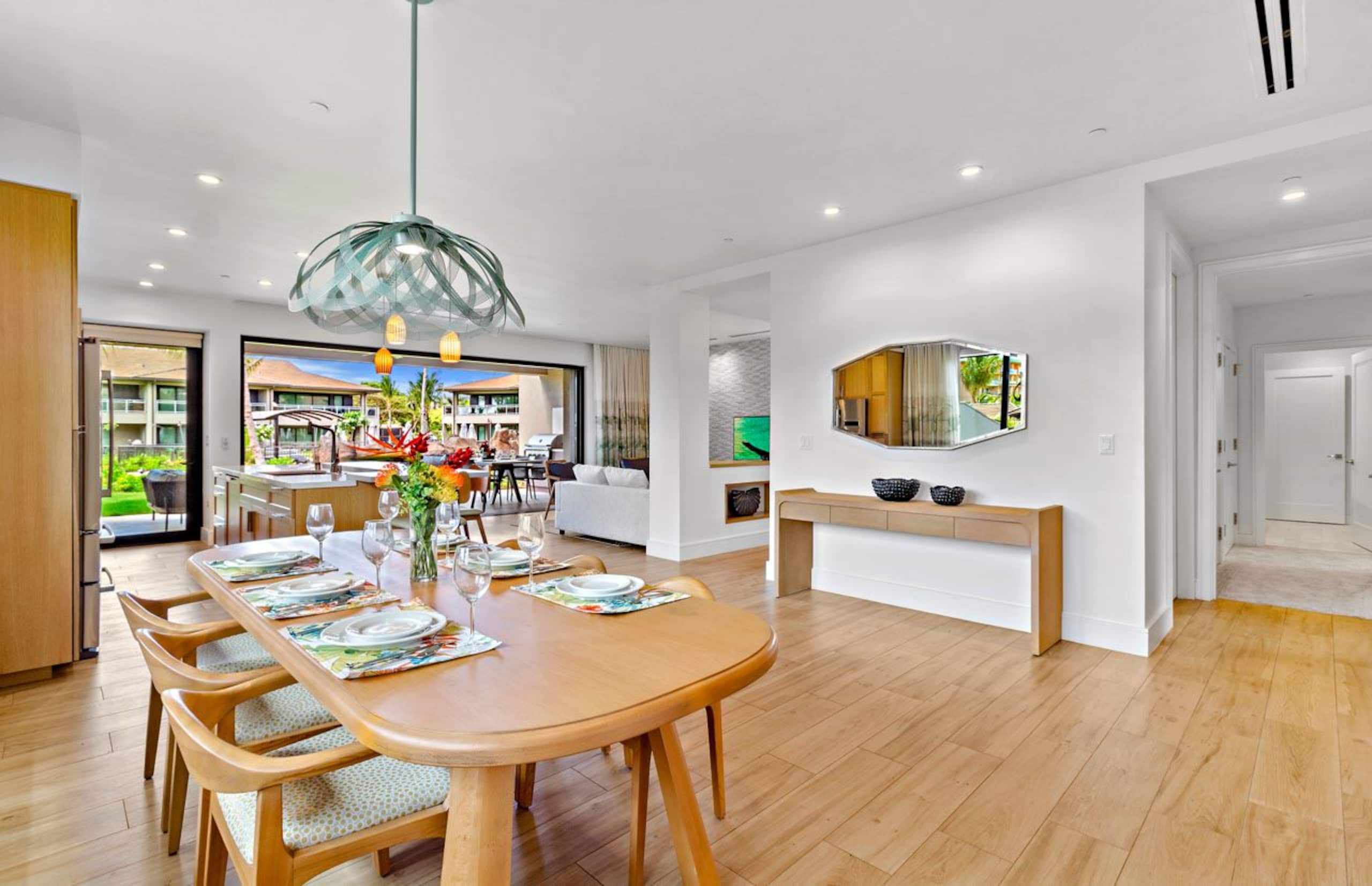 Condo in Lahaina · ★4.4 · 6 bedrooms · 7 beds · 6 shared baths - Image 5