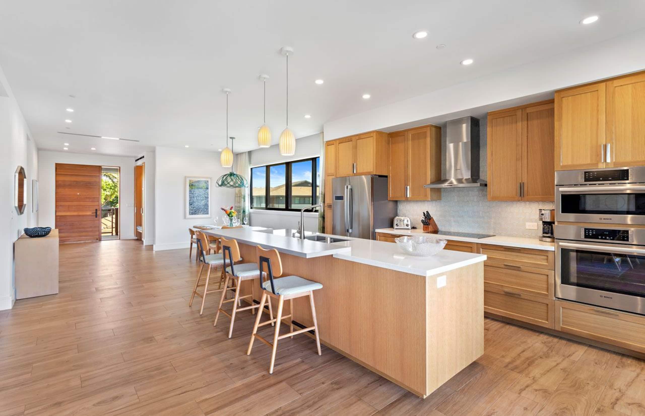 Condo in Lahaina · ★4.4 · 6 bedrooms · 7 beds · 6 shared baths - Image 28