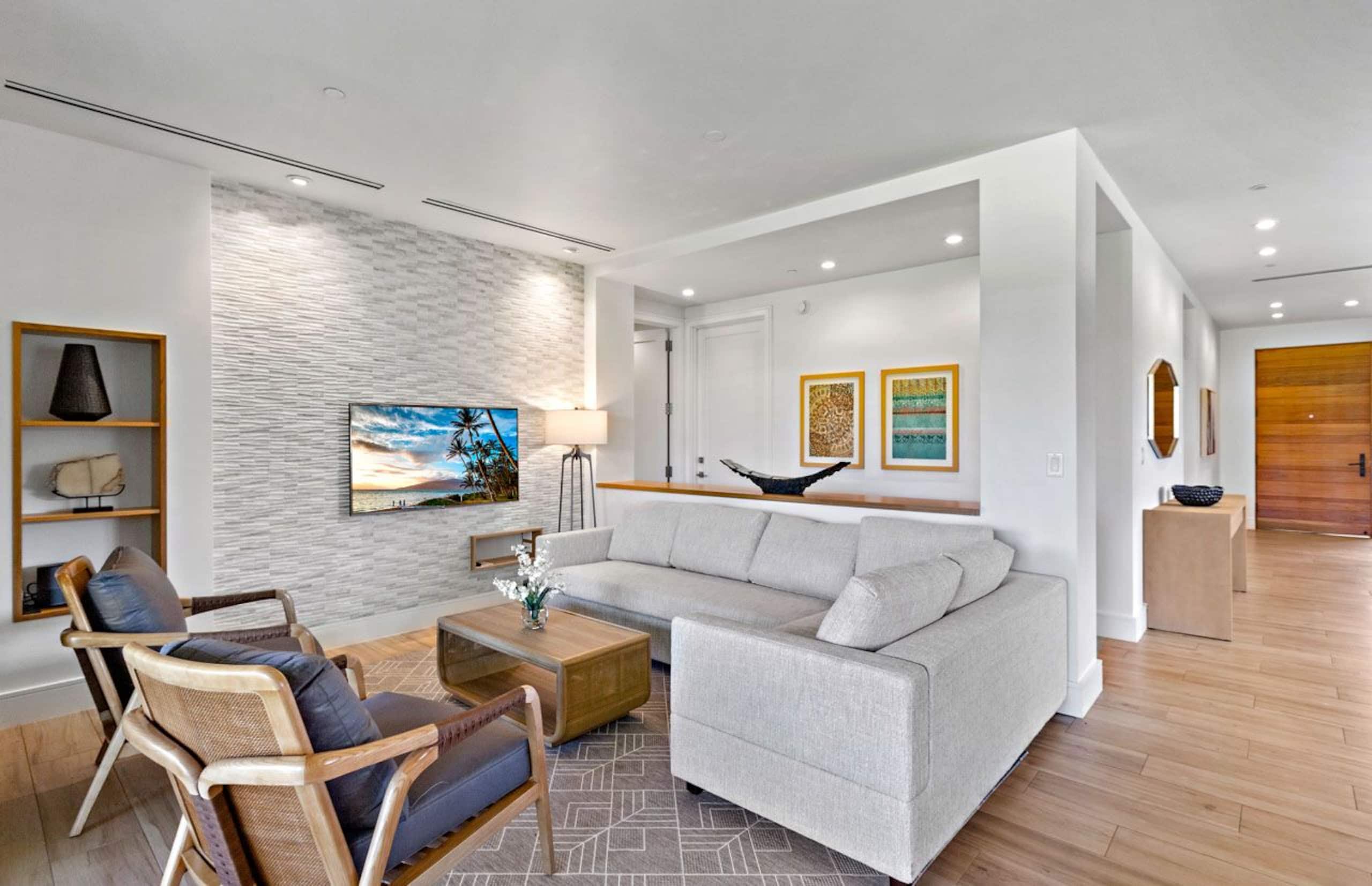 Condo in Lahaina · ★4.4 · 6 bedrooms · 7 beds · 6 shared baths - Image 8