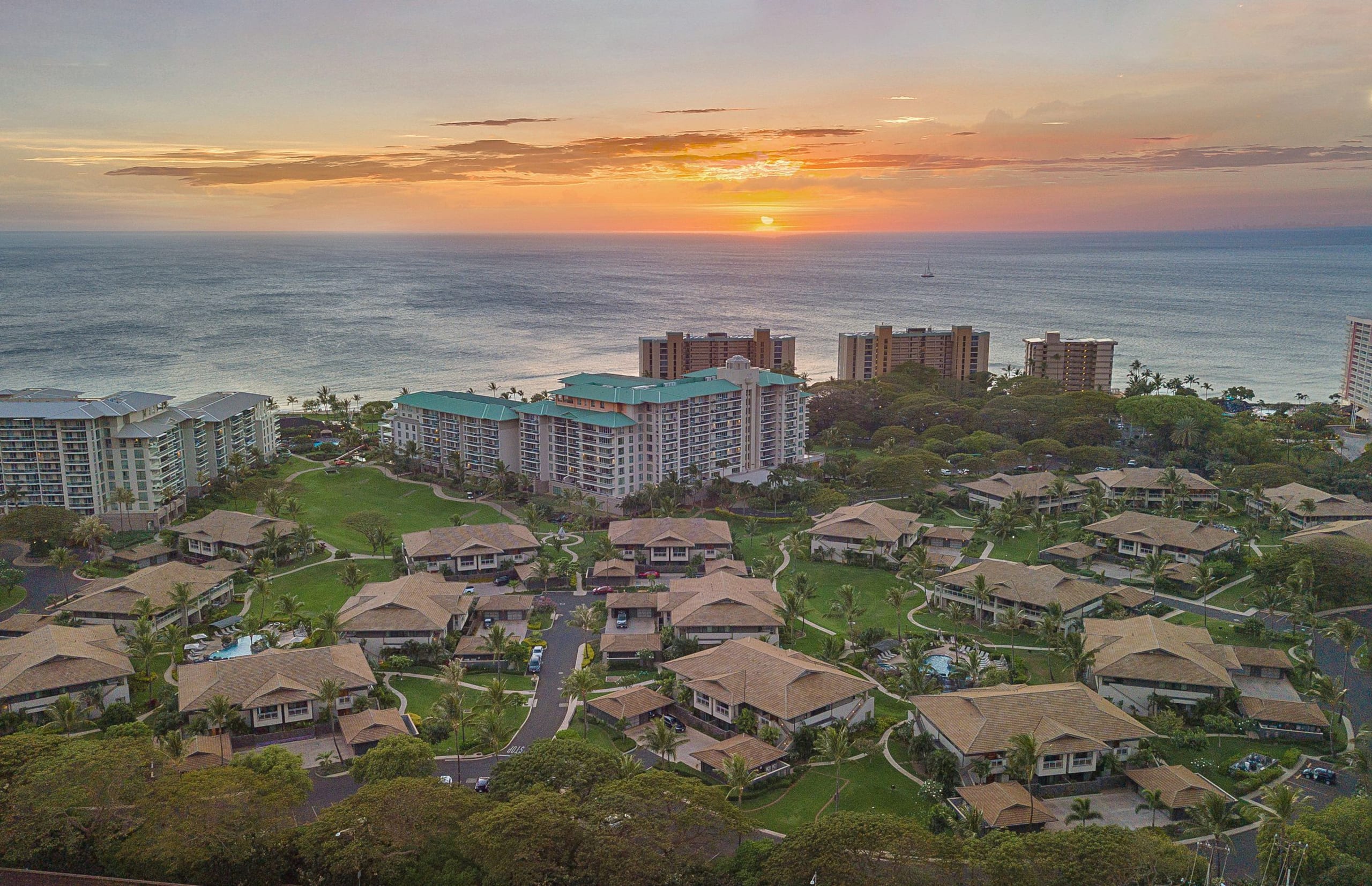 Condo in Lahaina · ★4.4 · 6 bedrooms · 7 beds · 6 shared baths - Image 47