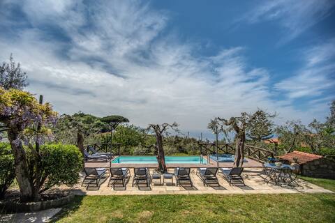 Villa Aragona: Historic Villa, Views & Concierge