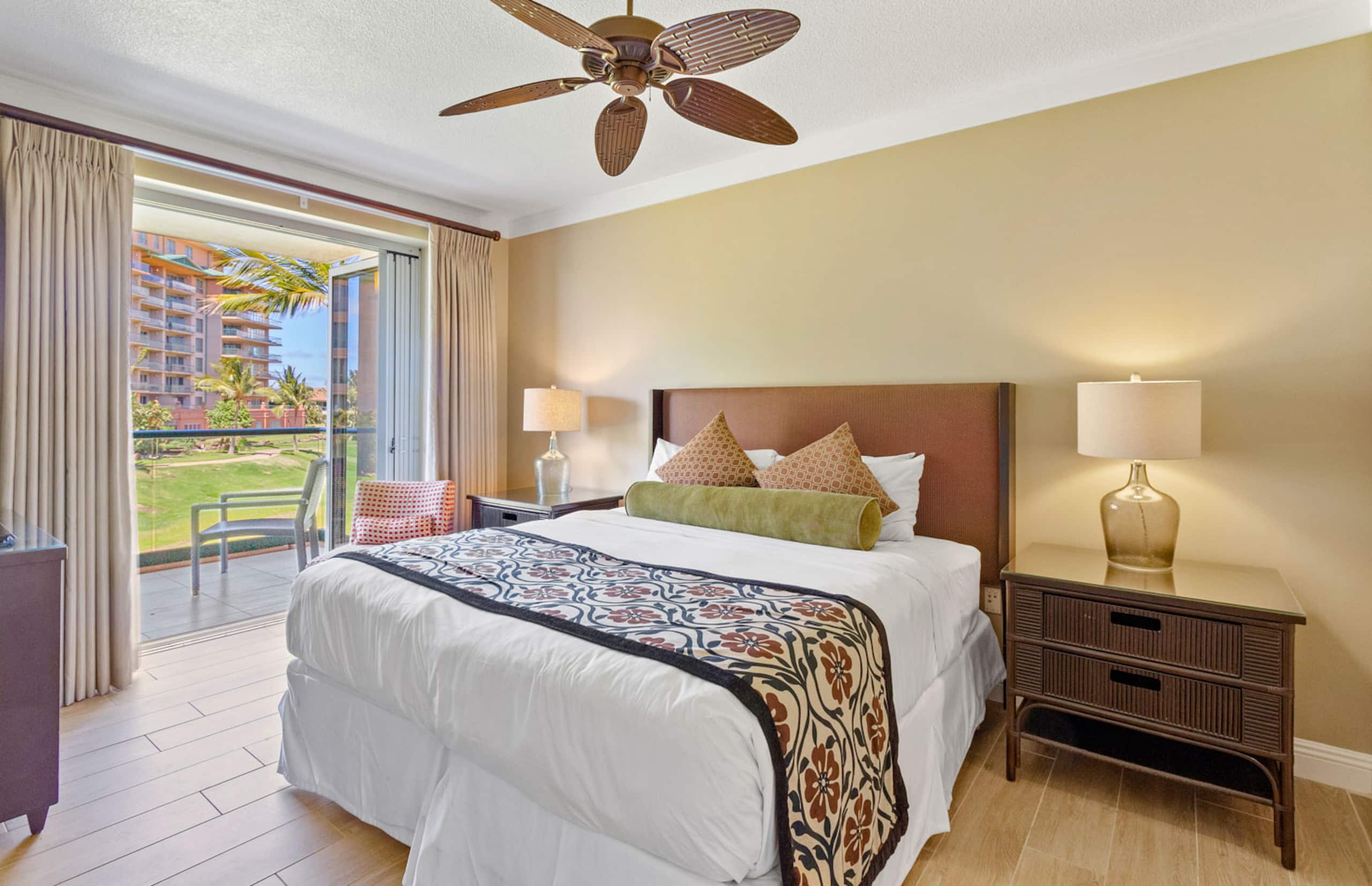 Condo in Lahaina · ★5.0 · 4 bedrooms · 5 beds · 4 baths - Image 13