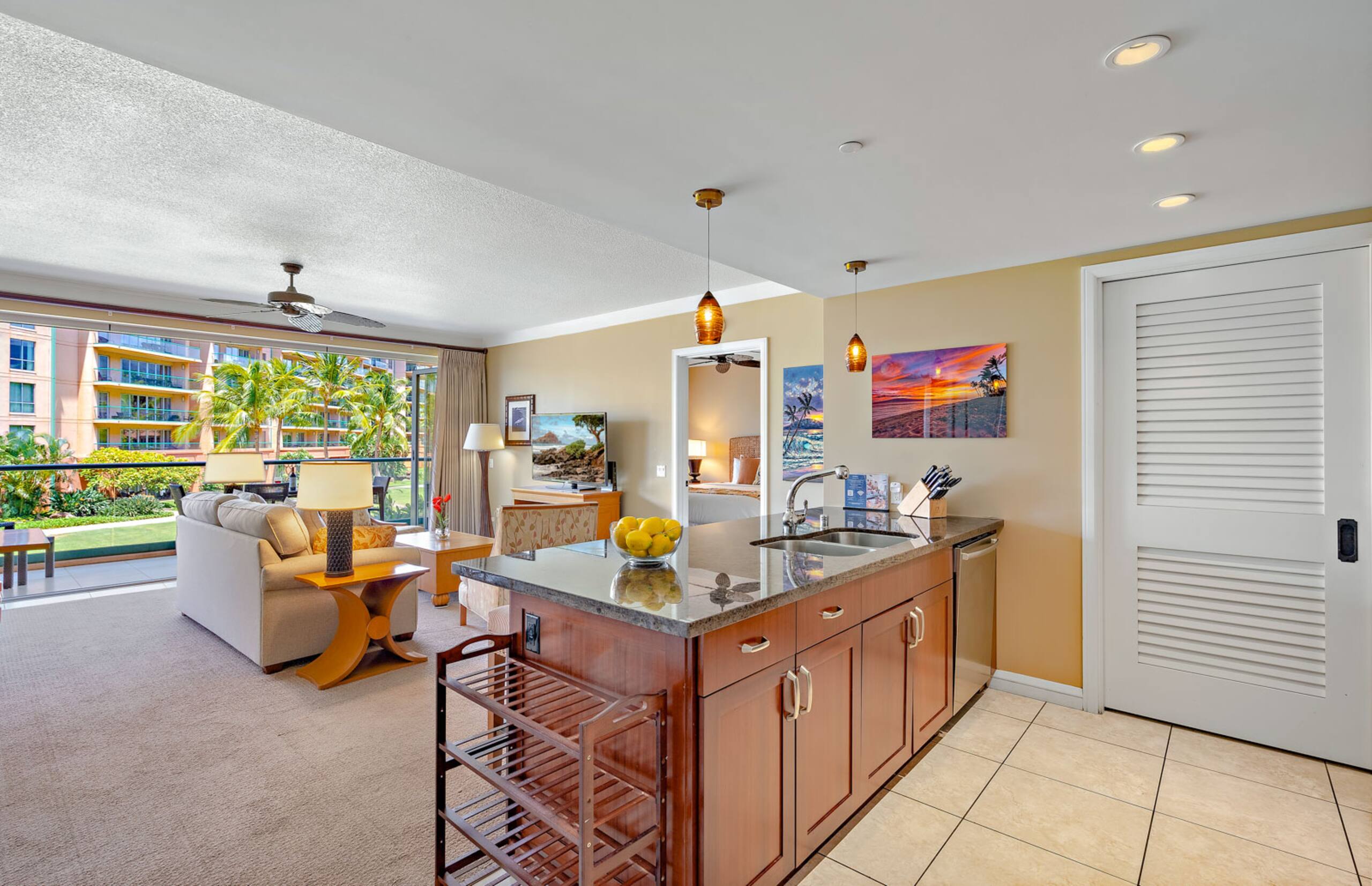Condo in Lahaina · ★5.0 · 4 bedrooms · 5 beds · 4 baths - Image 23