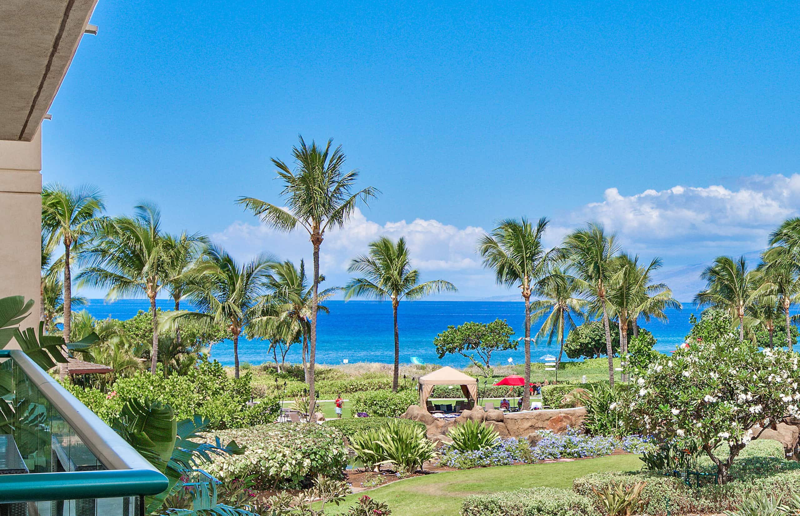Condo in Lahaina · ★5.0 · 4 bedrooms · 5 beds · 4 baths - Image 2