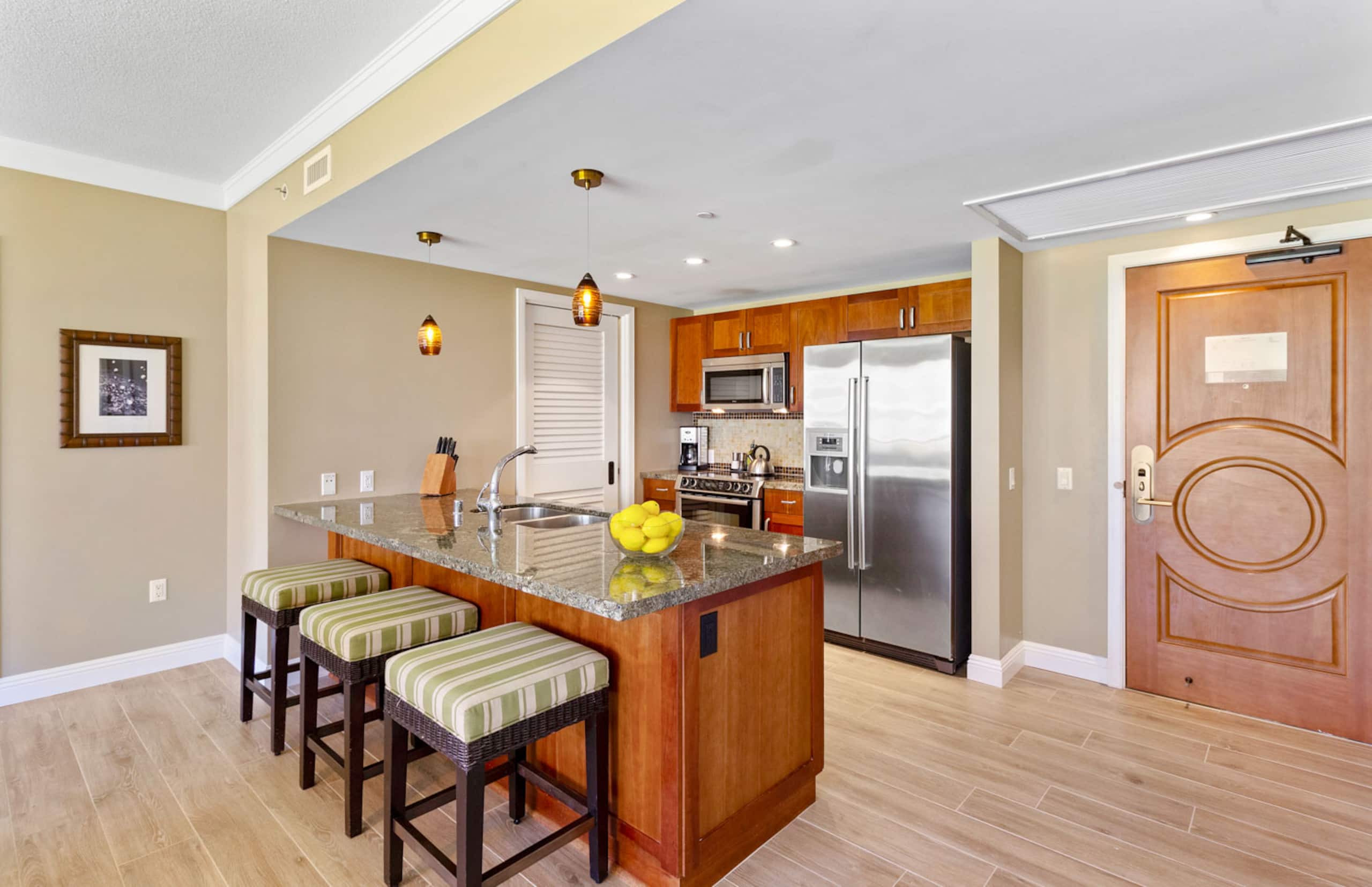 Condo in Lahaina · ★5.0 · 4 bedrooms · 5 beds · 4 baths - Image 7