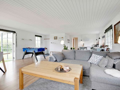 Top performing Airbnb: Bright house near the sea • Sleeps 7 • Large deck in Lejre