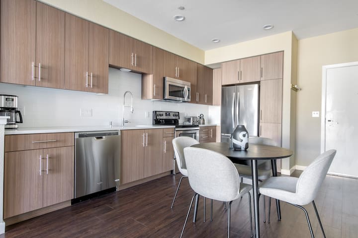 Blueground | Mountain View, pool, gym, bbq gallery image 4