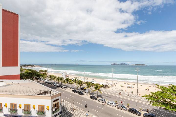 Rio046 – Luxurious beachfront apartment in Ipanema gallery image 5