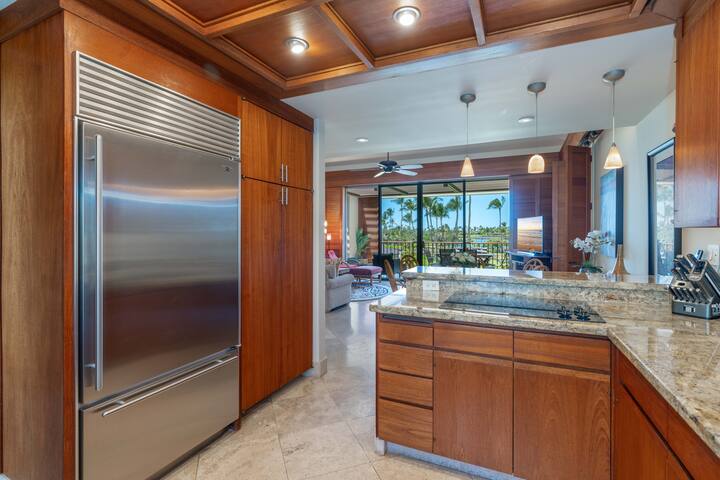 Oceanfront Mauna Lani 2 bdrm Condo, Steps to Beach gallery image 5