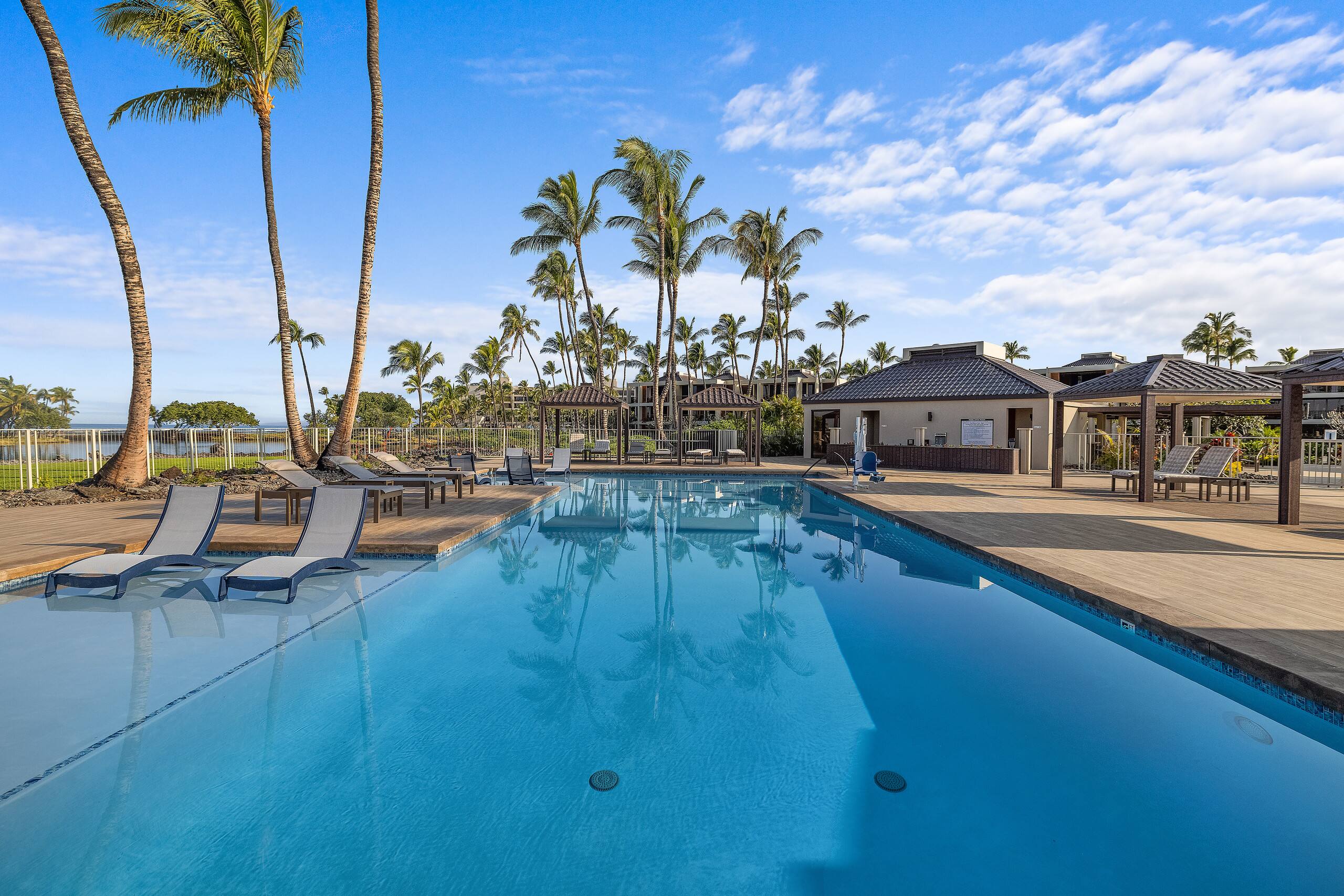 Condo in Waimea · ★5.0 · 2 bedrooms · 3 beds · 2.5 baths - Image 2