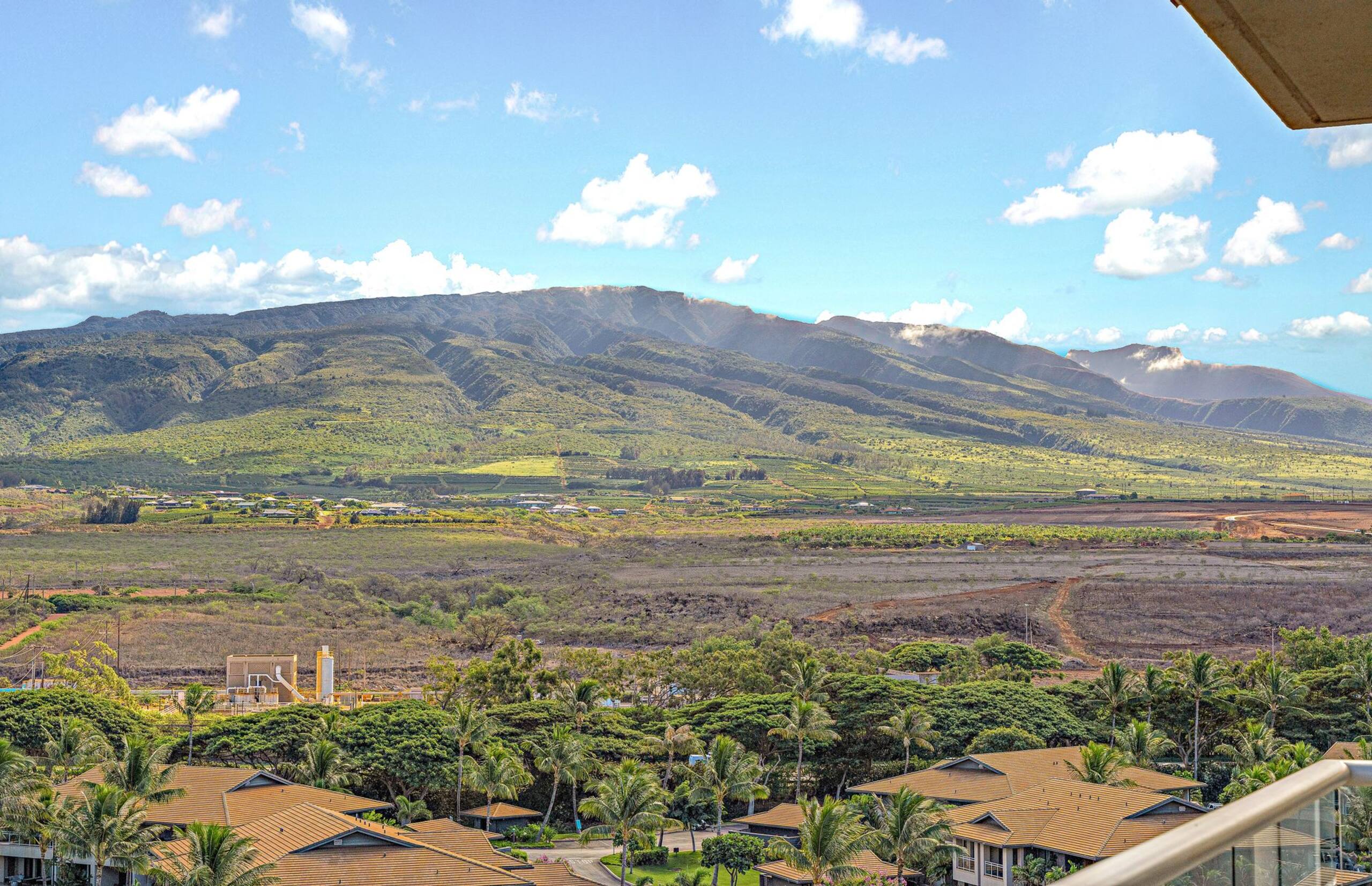 Condo in Lahaina · ★4.83 · 4 bedrooms · 5 beds · 4 baths - Image 1