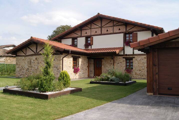 Beautiful Rural House in Zuia – Bakubitxi