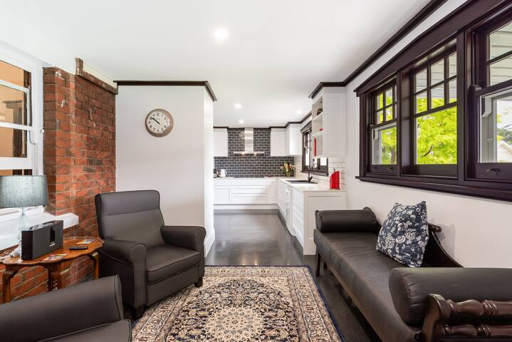 Whiterocks Barossa – Wine Country Getaway gallery image 3